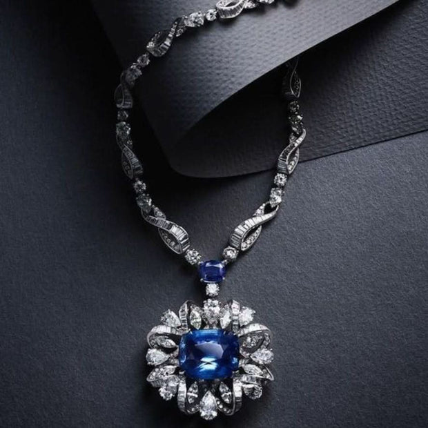 Necklace for woman, premium quality, silver colour coating