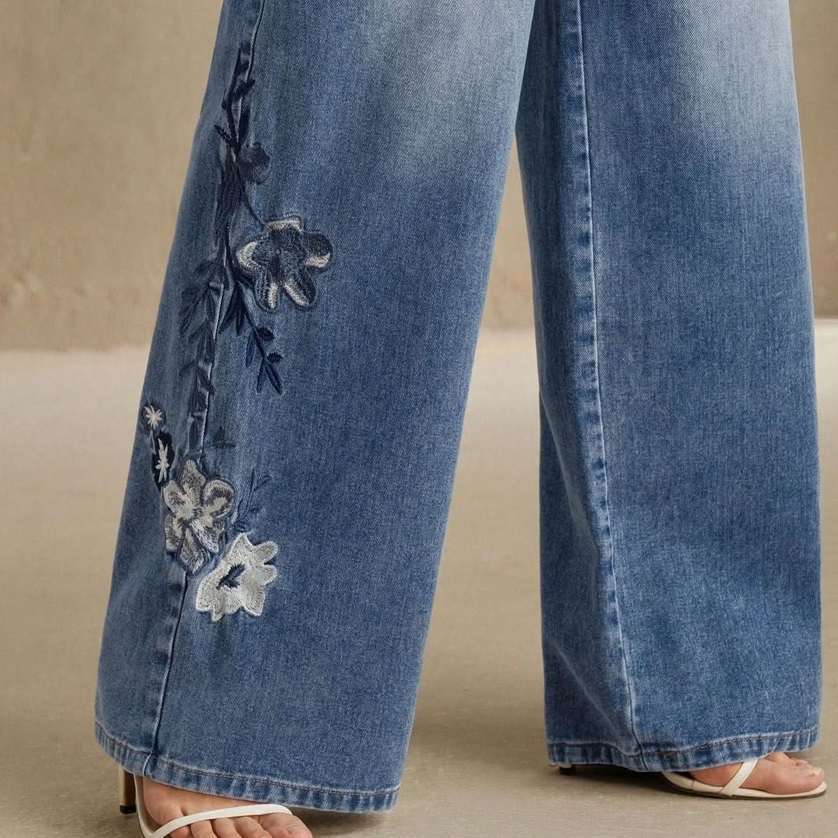 Embroidery jeans for girl or woman, blue.